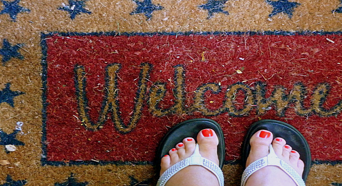 welcome mat-feet